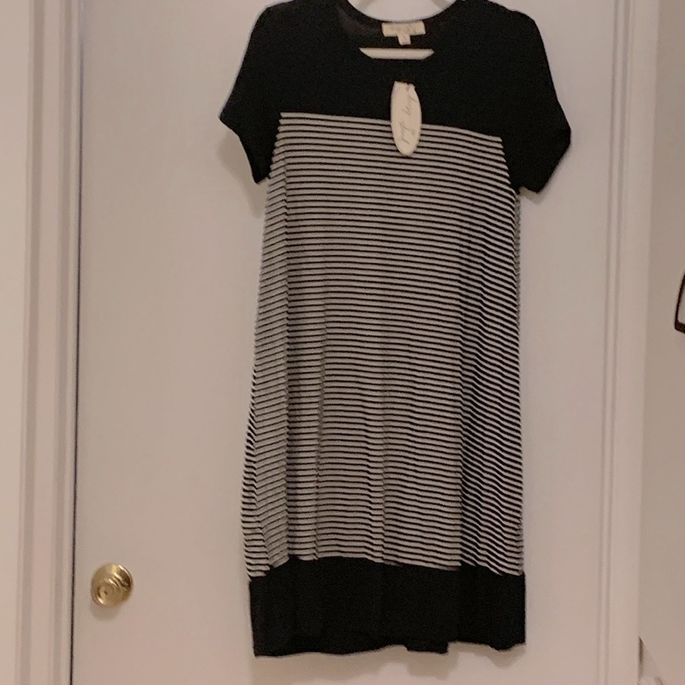 Women short sleeves top-dress navy blue with white stripes Sz. L